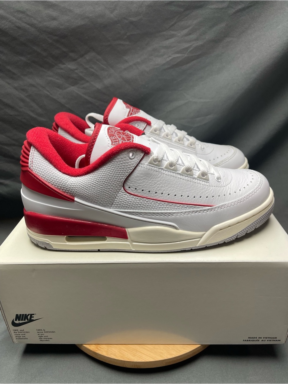Jordan 2/3 White Varsity Red - Size 8.5M